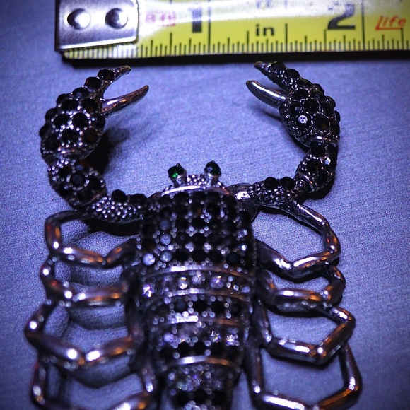 Rhinestone Scorpion Brooch/Pendant NWOT - Picture 6 of 7